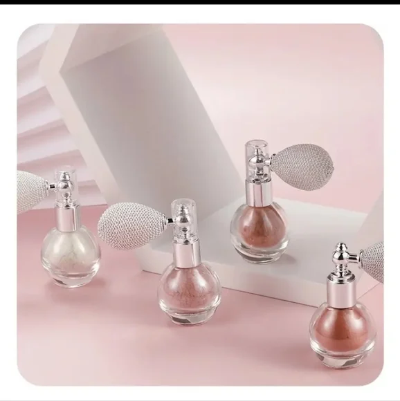 Glitter Body Power. Glam up your look with highly Reflective Glitter BodyPower - Picture 11 of 11